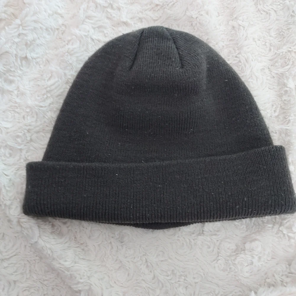 Las Vegas Raiders Football Kids gray knit beanie Sporty Winter